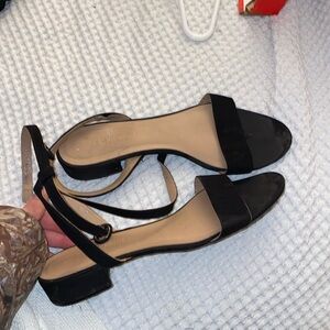 Size 11 woman’s black flats